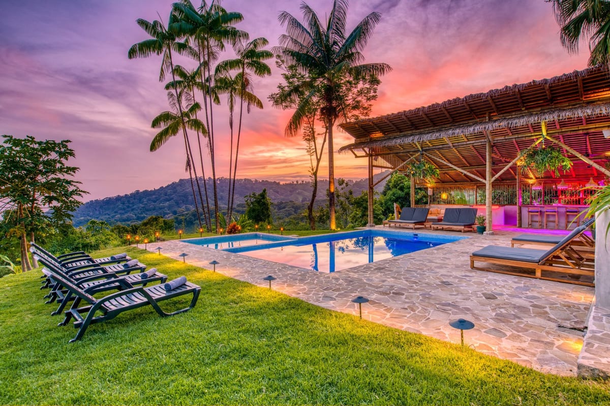 Casa Long, Costa Rica